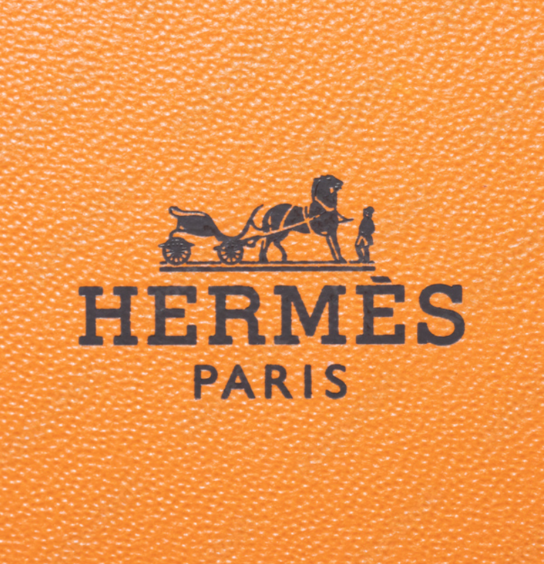 Hermès affordable Vintage clothing offered by SecondHandStylez